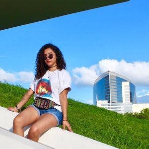 Meet your Posher, Cel!